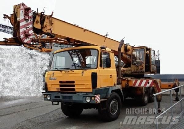 Tatra 815 +AD 20.2 (CKD 起重機卡車