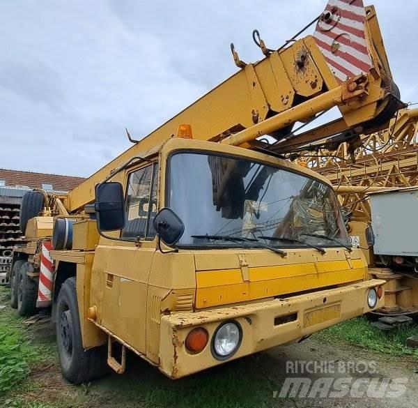 Tatra 815 +ČKD - AD 28 起重機卡車
