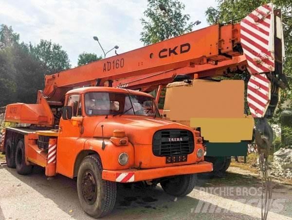 Tatra AD16 起重機卡車