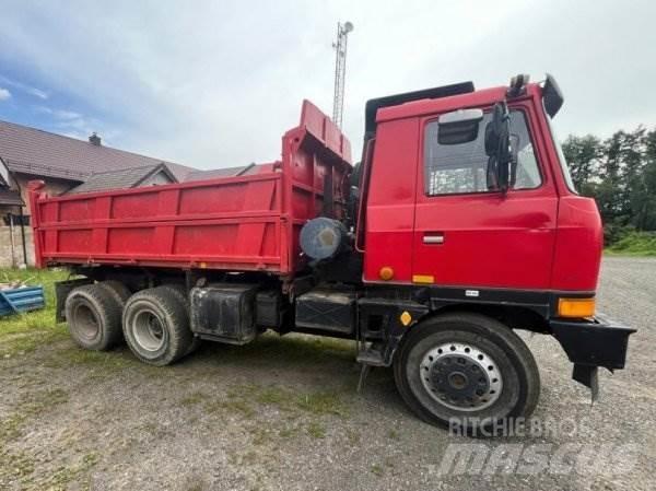 Tatra T815 傾卸式卡車
