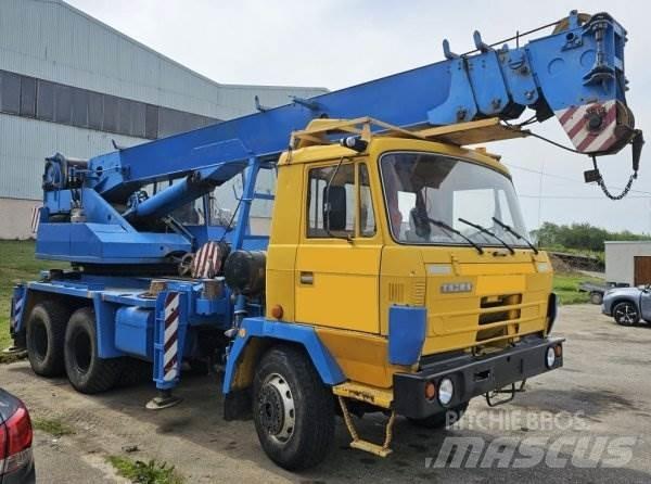Tatra T815 +AD 20 (ČKD) 起重機卡車