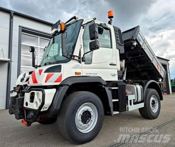 Unimog U 423 砂鹽撒布機