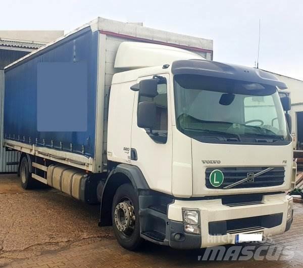 Volvo FE320 平板式/側卸式卡車