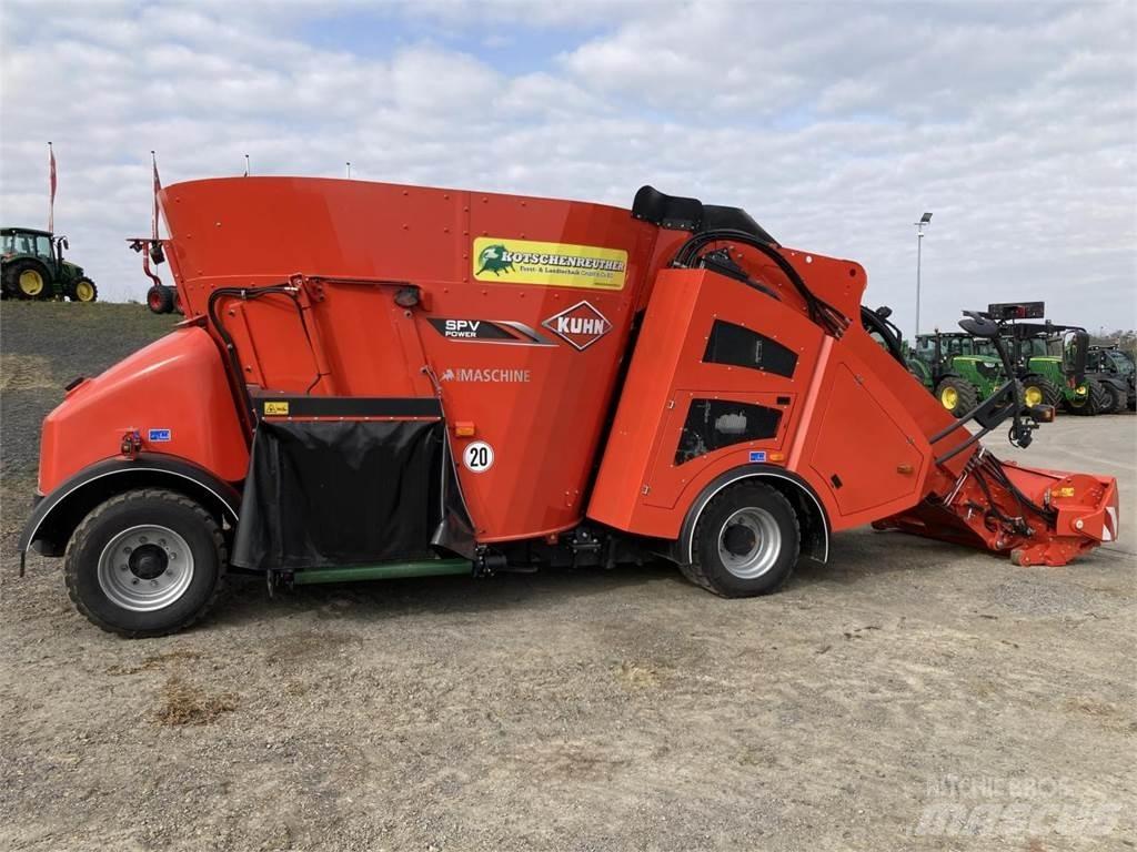 Kuhn SPV 混合餵料機