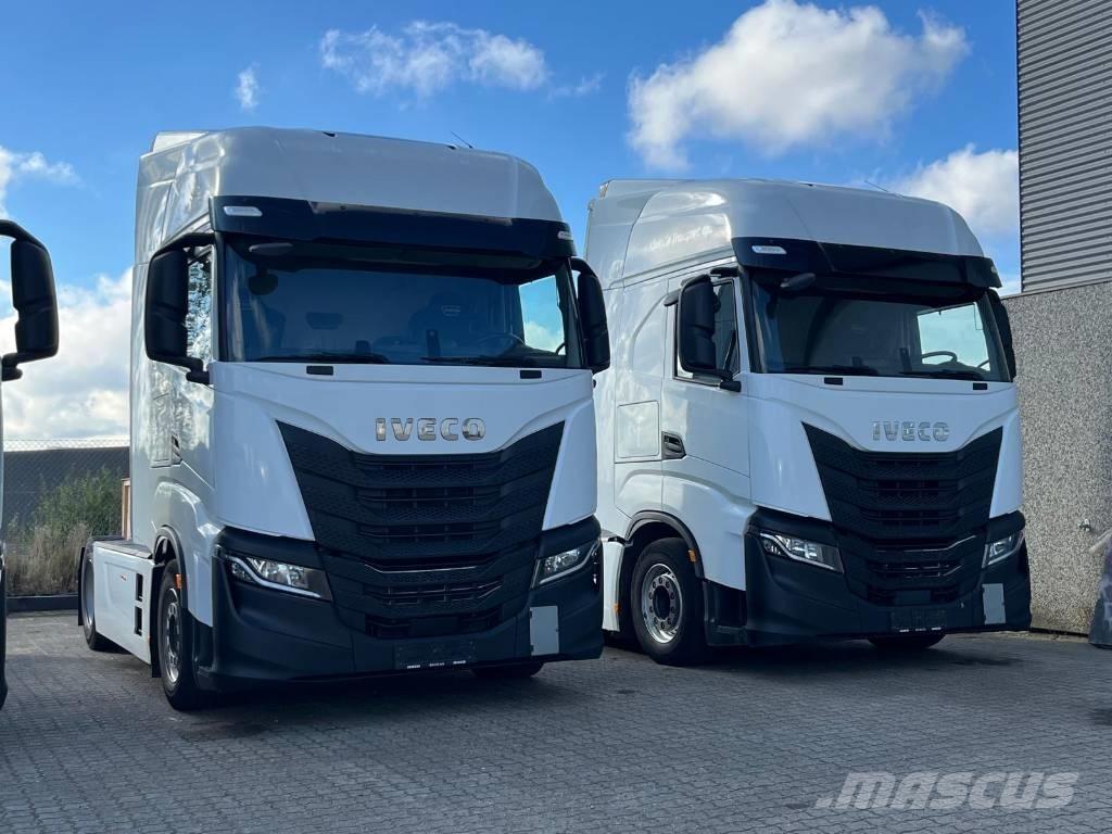 Iveco S-Way AS 440 曳引機組件