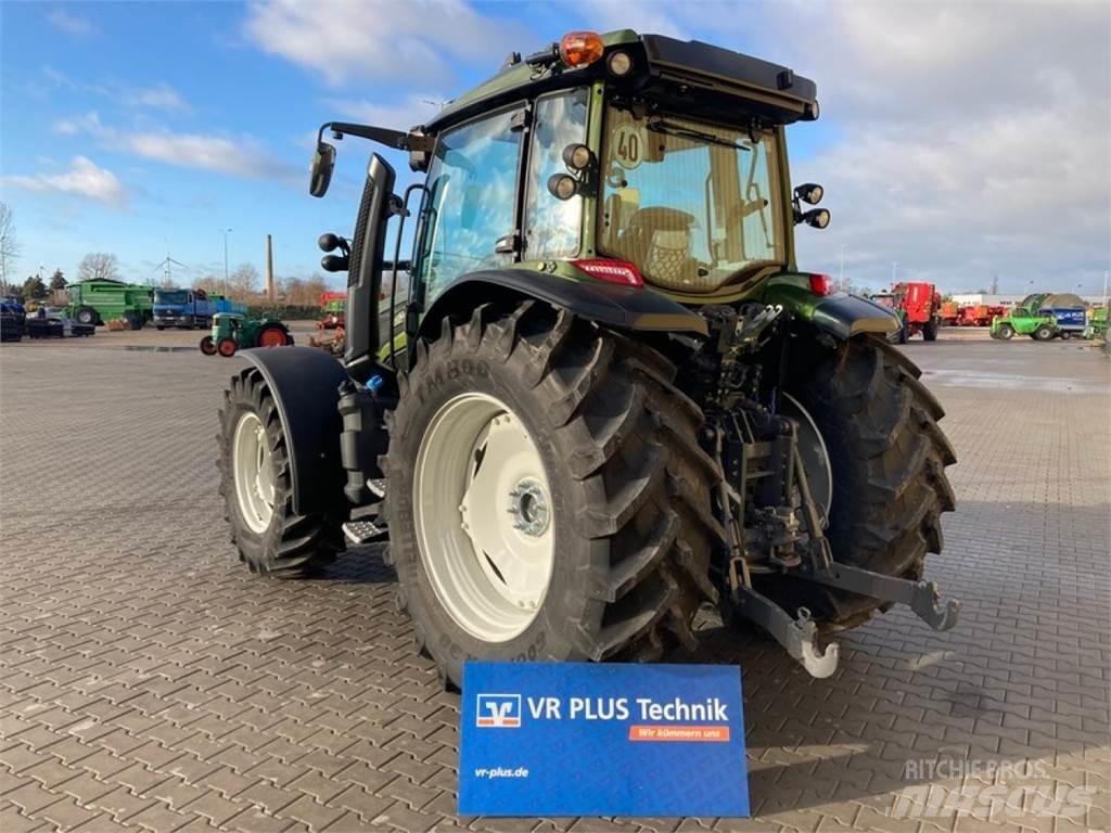 Valtra G125EV 曳引機