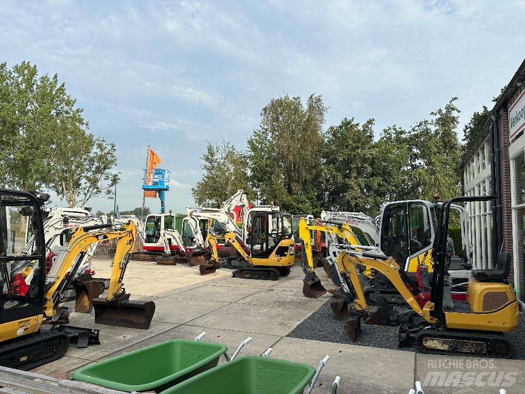 CAT 301.4 C 小型挖土機/掘鑿機<7t(小型挖掘機)
