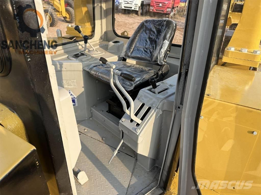 CAT D 7 R 履帶推土機