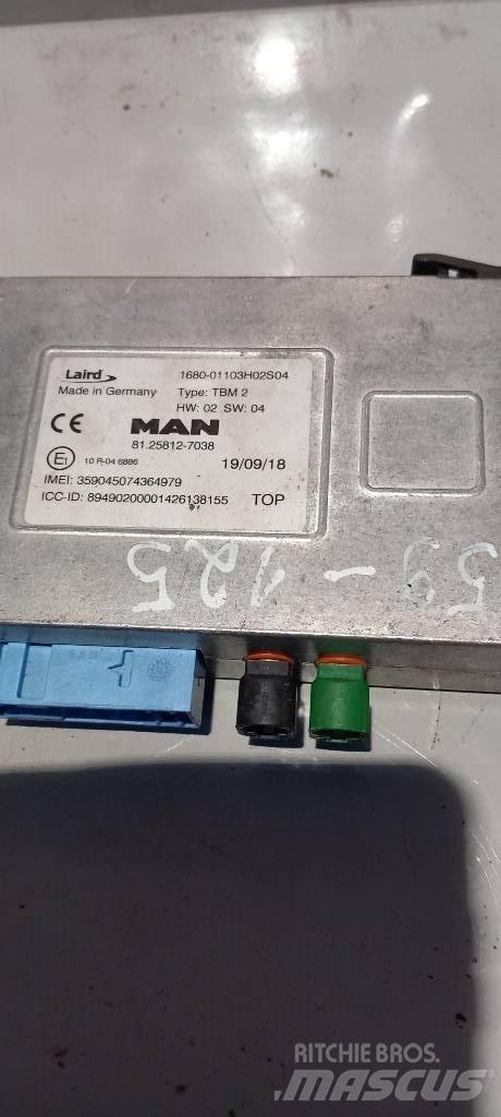 MAN TGX .81258127038 電子設備
