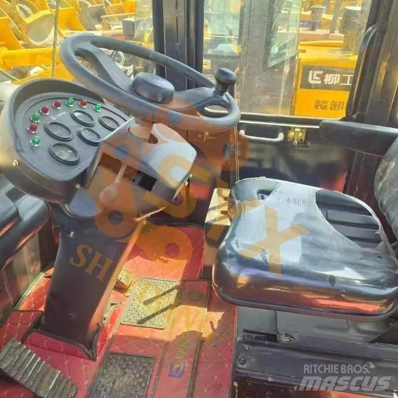 LiuGong 836 輪胎式裝載機