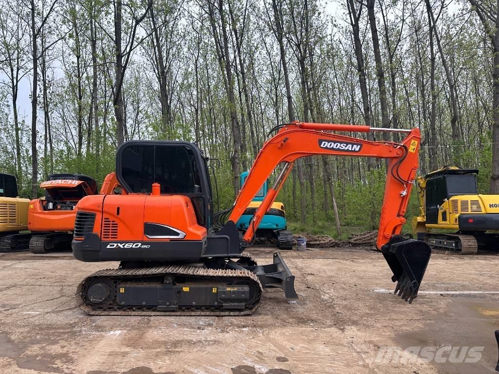 Doosan DX60 履帶式 挖土機/掘鑿機/挖掘機