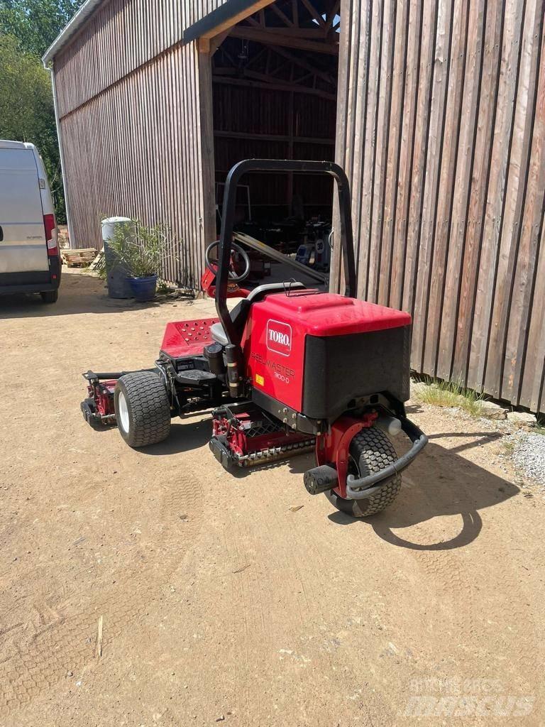 Toro 3100-D 長草、修整和環繞割草機