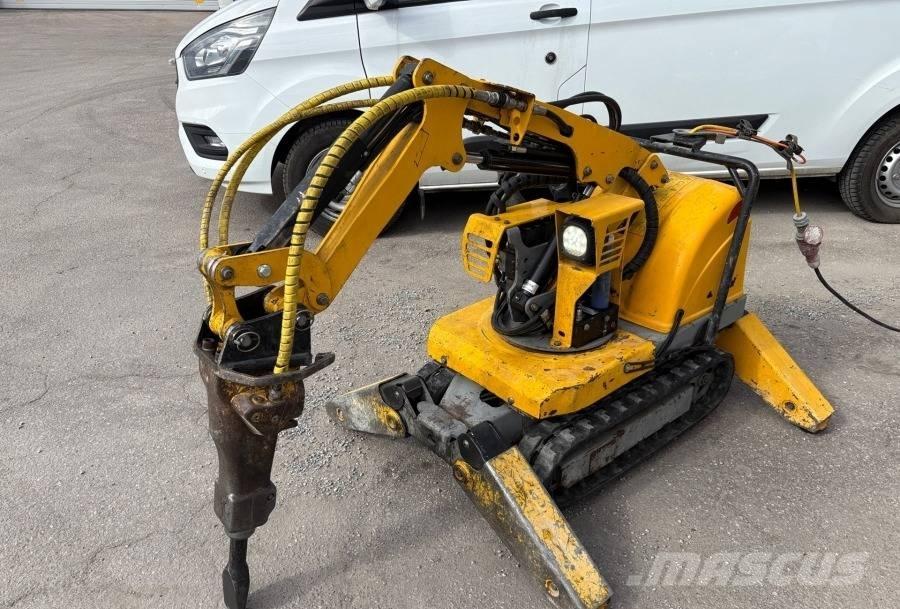Brokk 50 拆卸式挖土機/掘鑿機/挖掘機