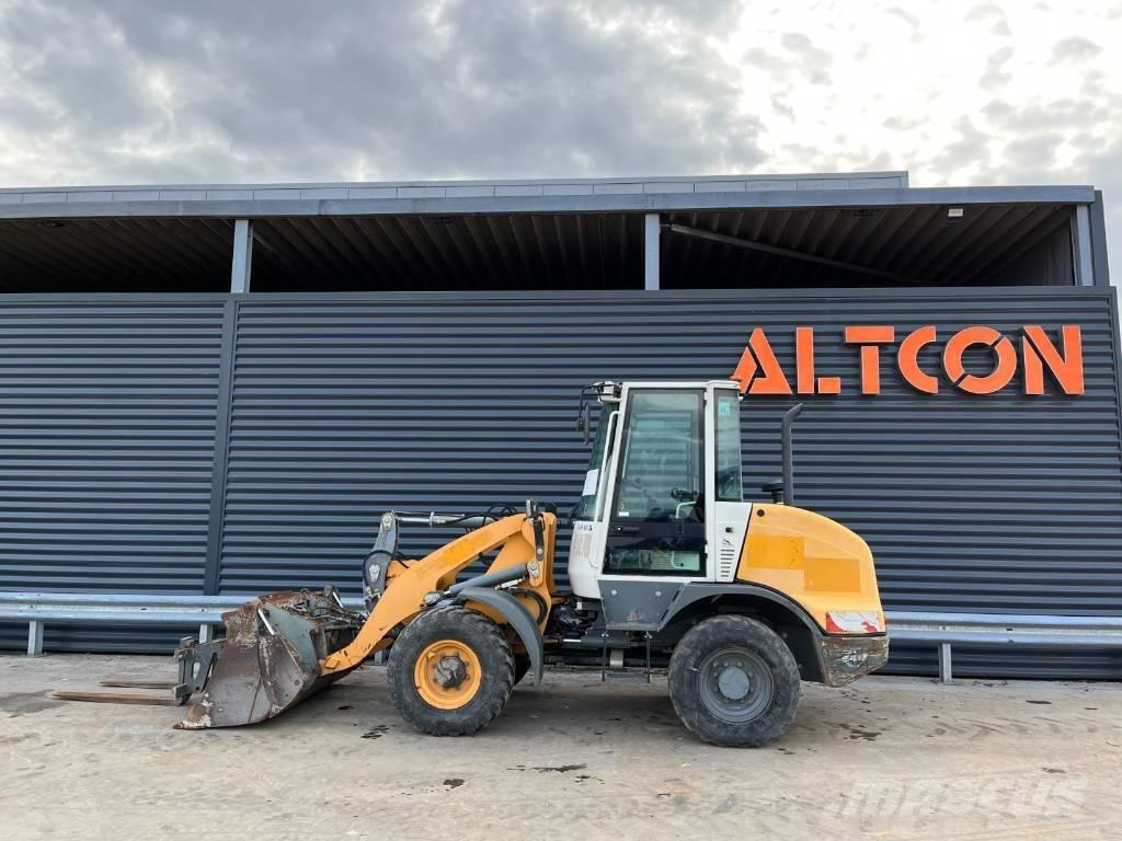 Liebherr L 506 輪胎式裝載機