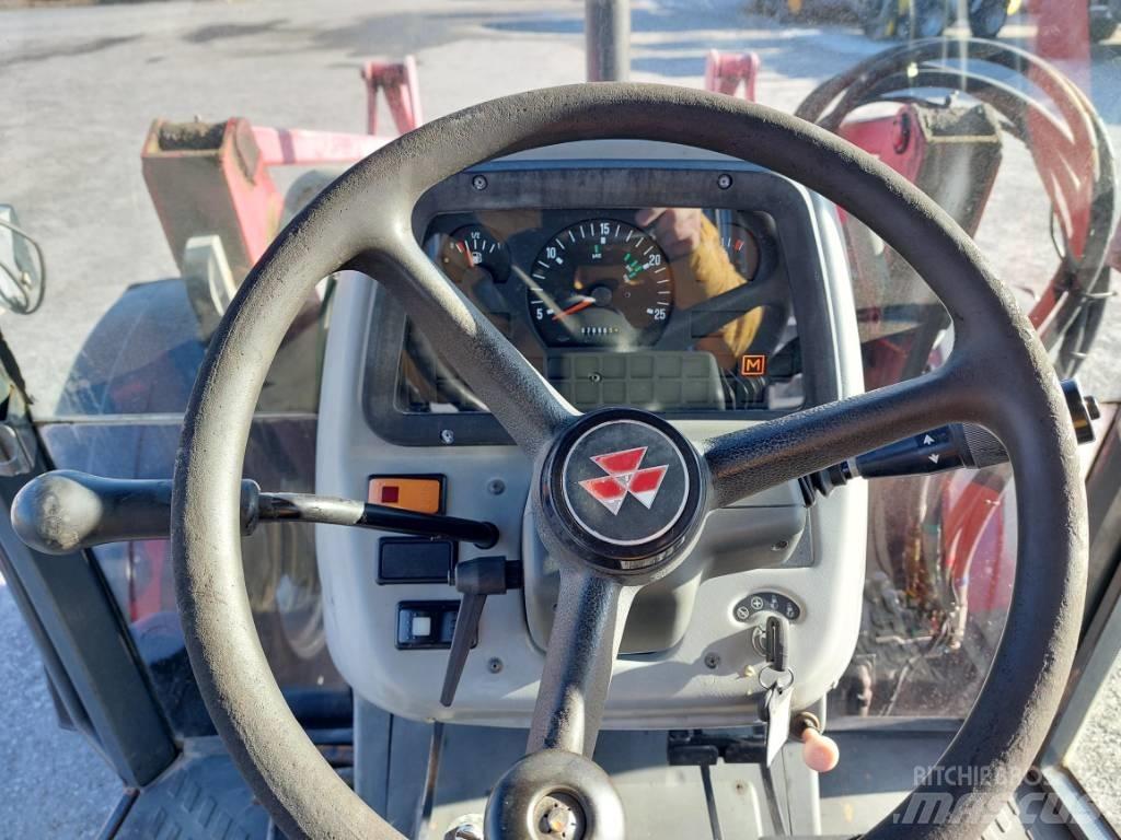 Massey Ferguson 4245 曳引機