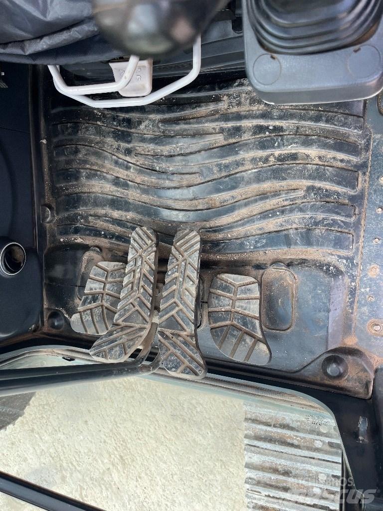 Hyundai HX 220 L 履帶式 挖土機/掘鑿機/挖掘機