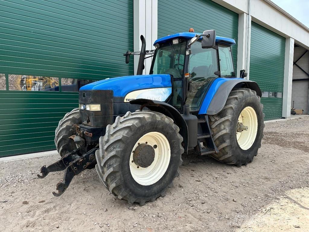 New Holland TM 190 曳引機