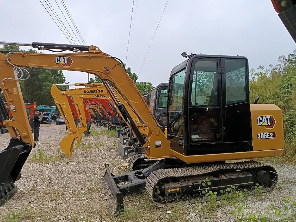 CAT 306 E2 小型挖土機/掘鑿機<7t(小型挖掘機)