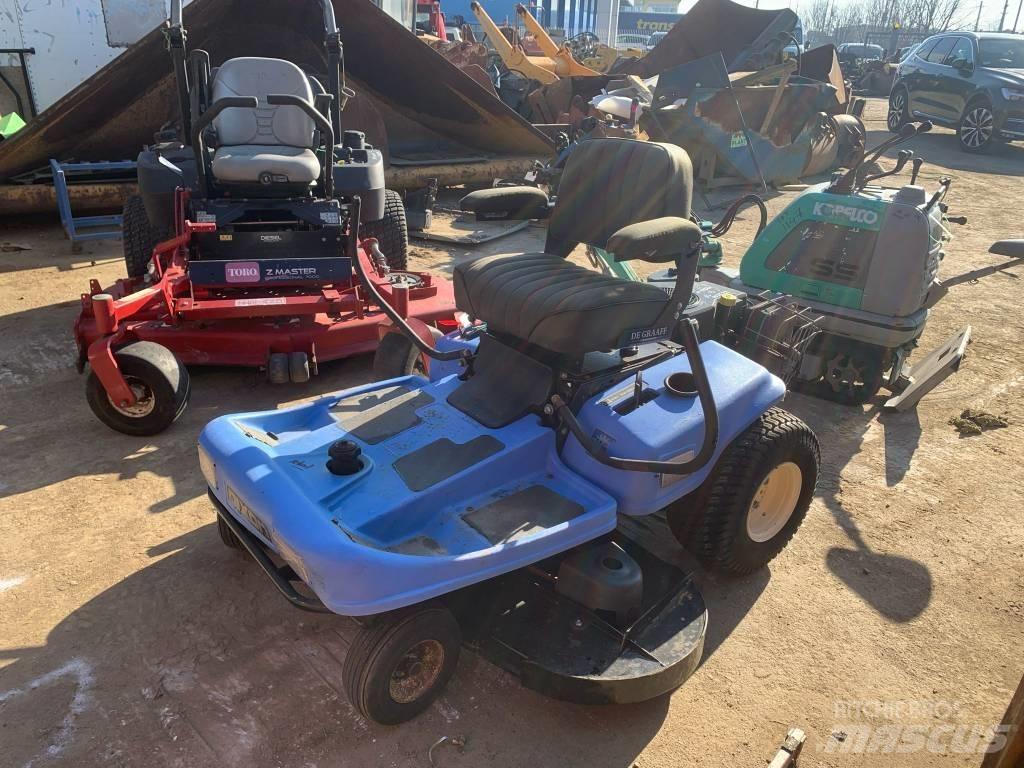 Dixon ZTR4421 零迴轉割草機