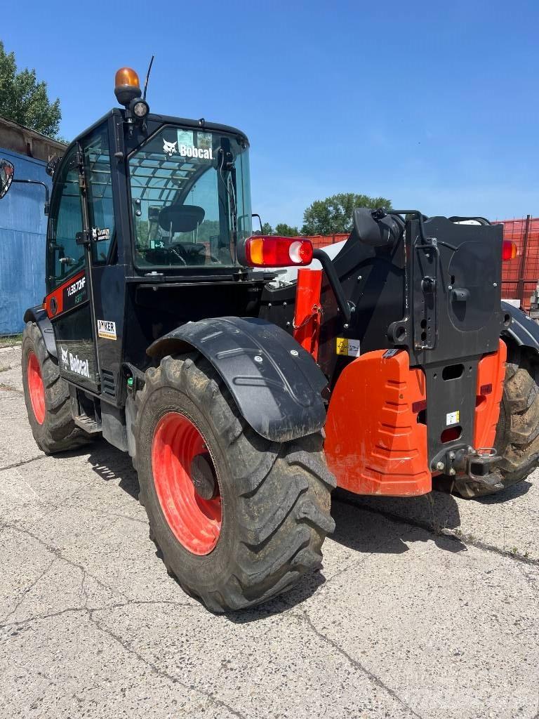 Bobcat TL 38.70 HF 伸縮臂操作車