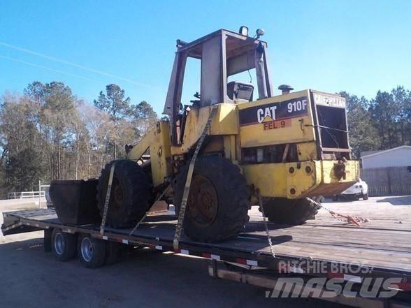 CAT 910 F 輪胎式裝載機