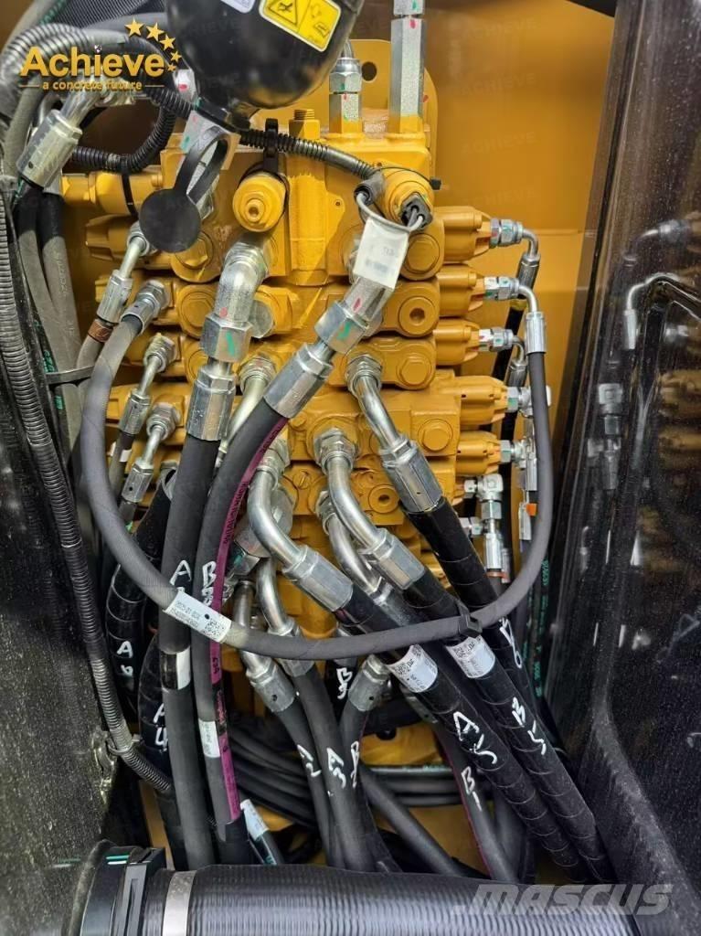 CAT 305.5 E CR 小型挖土機/掘鑿機<7t(小型挖掘機)