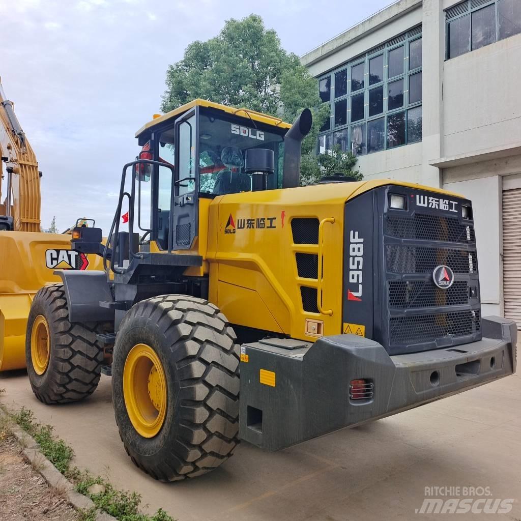 SDLG LG 958 輪胎式裝載機