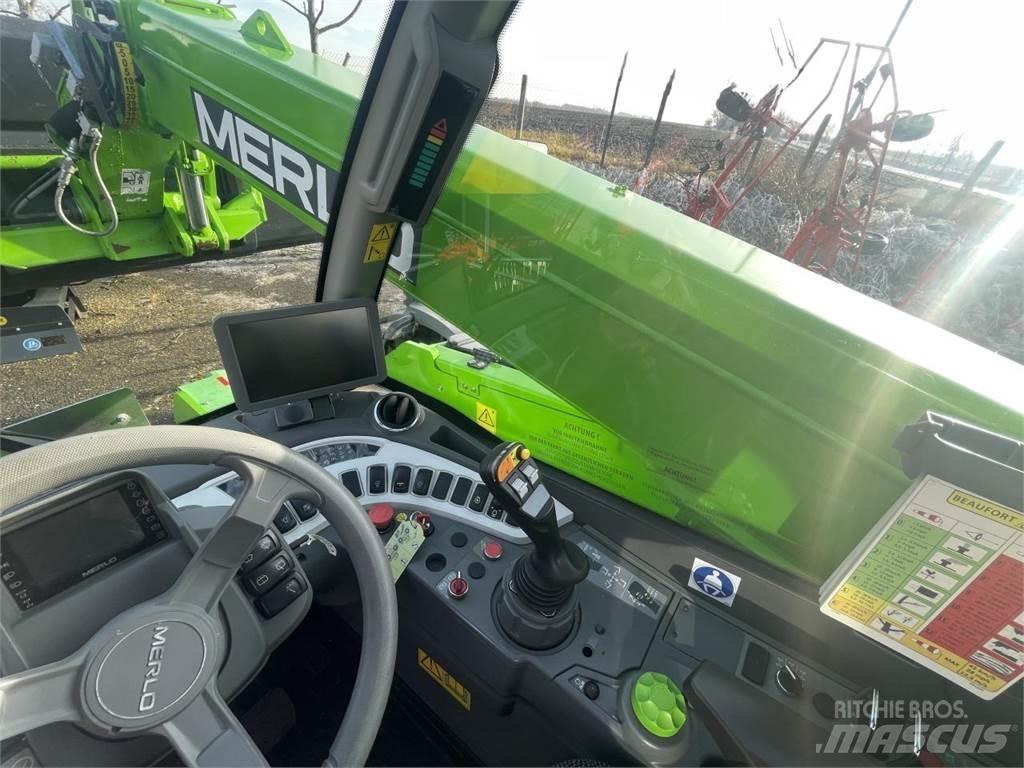 Merlo TF 42.7 CS 農業用伸縮臂裝載機