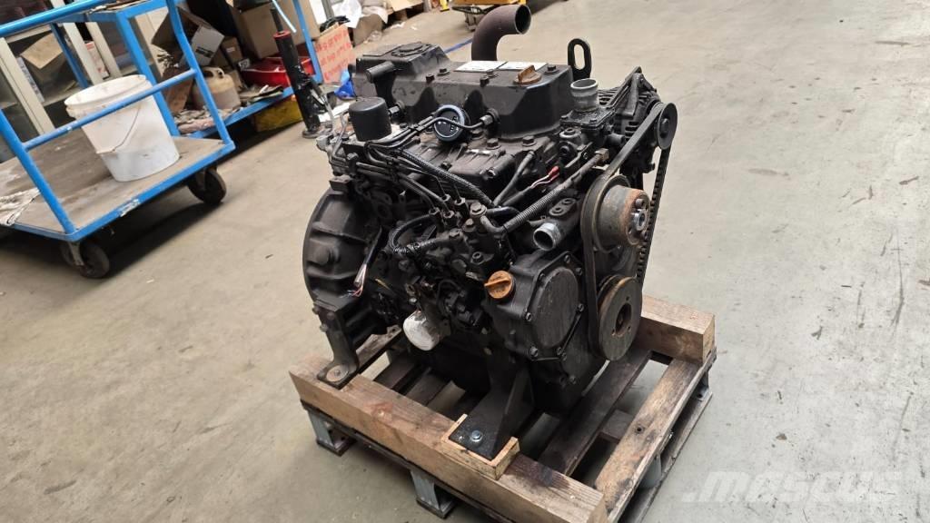 Yanmar 4TNV98 引擎/發動機