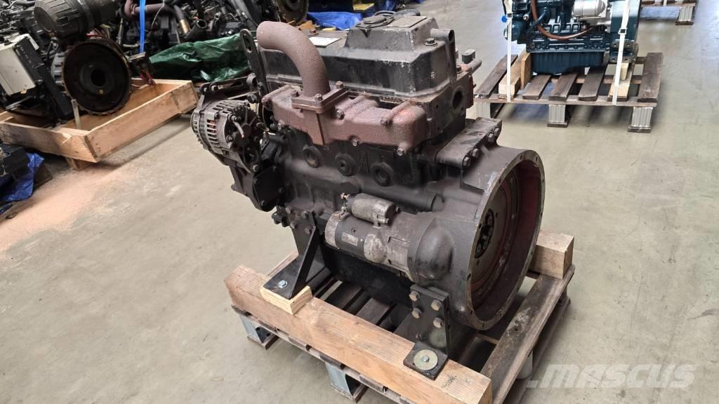 Yanmar 4TNV98 引擎/發動機