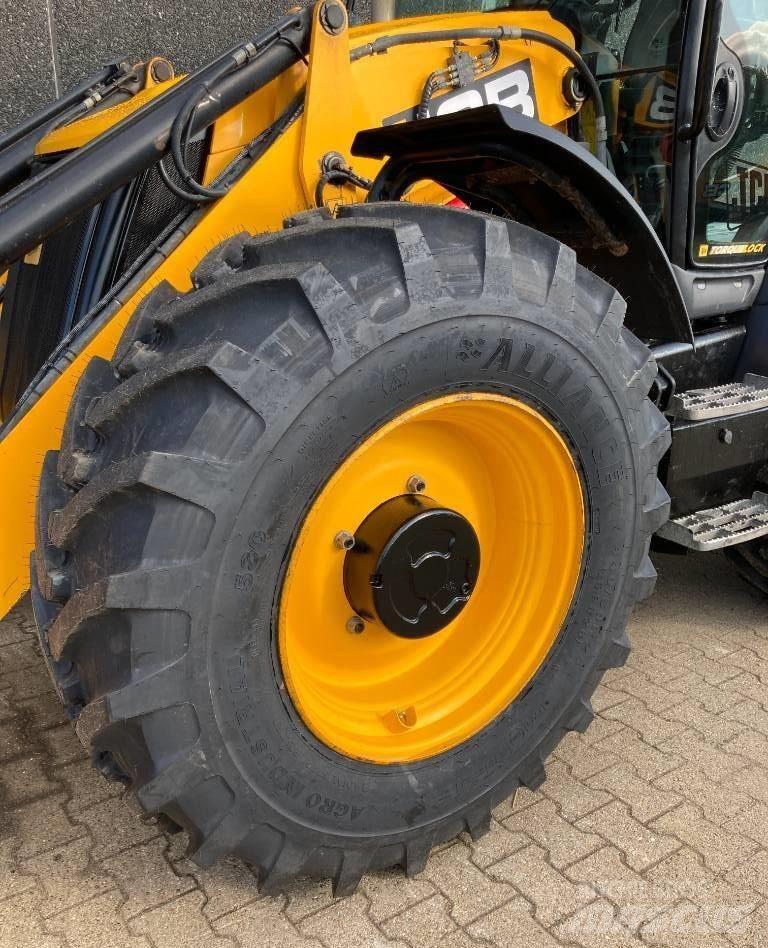 JCB 4 CX 反鏟裝載機