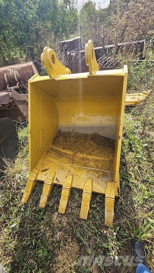 Komatsu PC200 鏟斗