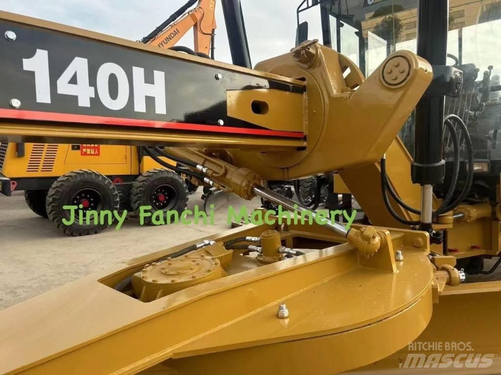 CAT 140 平土機