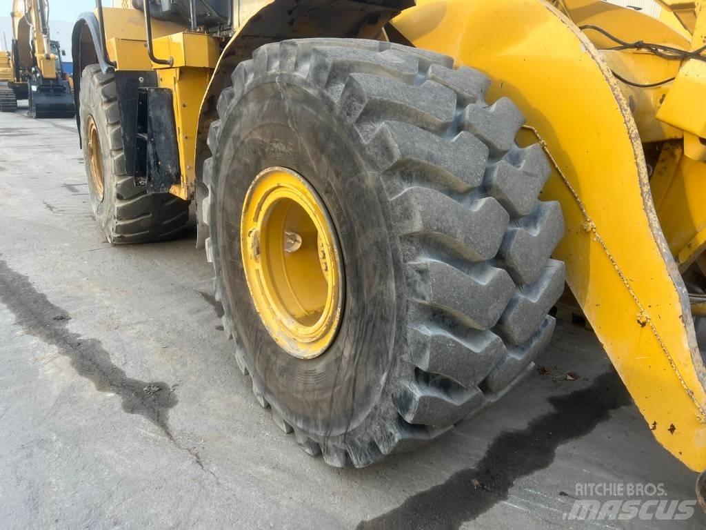 CAT 966M XE 輪胎式裝載機