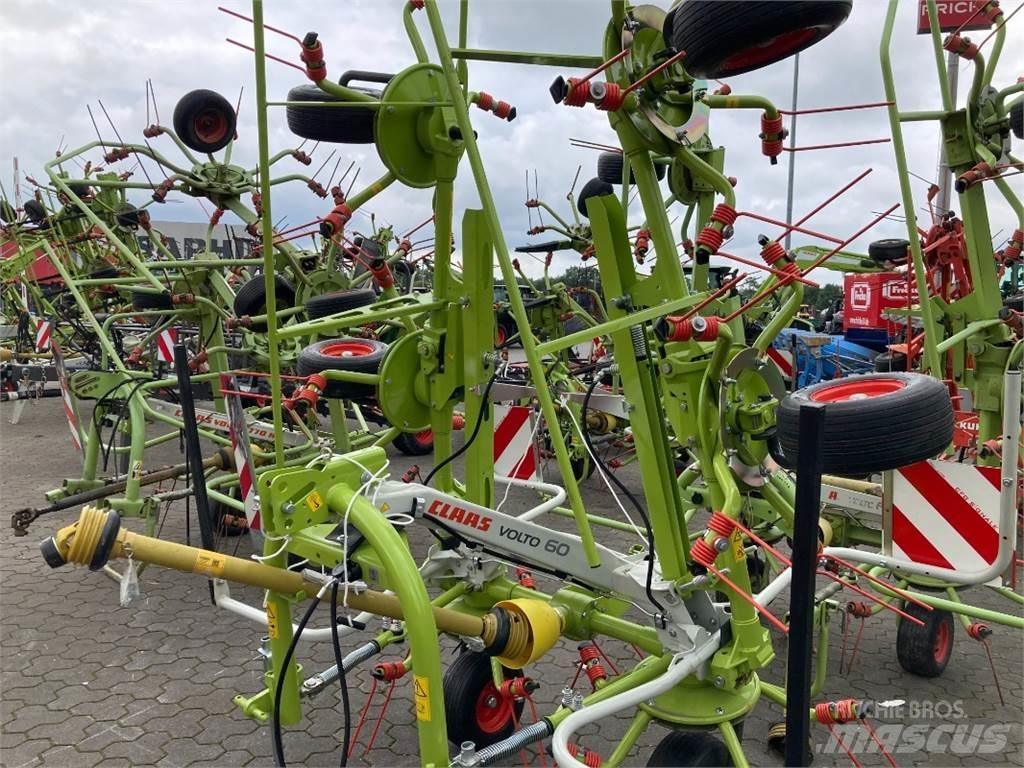 CLAAS Volto 60 耙與翻草機