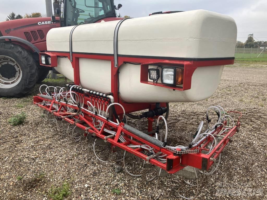  Agrovo 3000 liter 承載式噴霧機