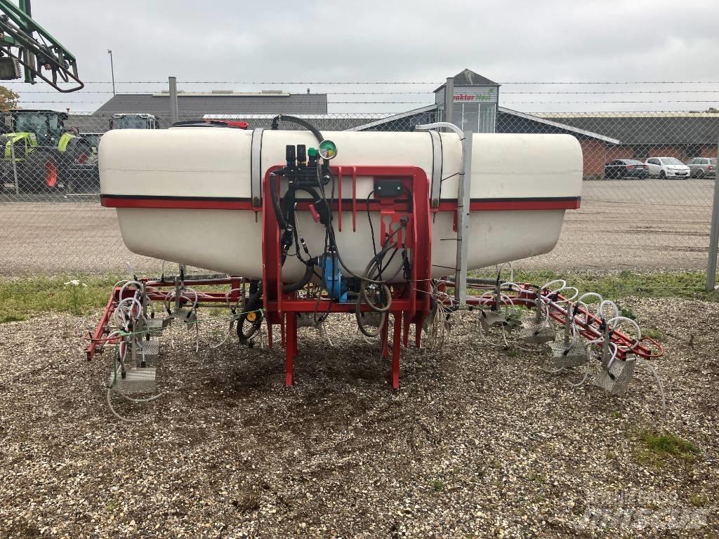  Agrovo 3000 liter 承載式噴霧機