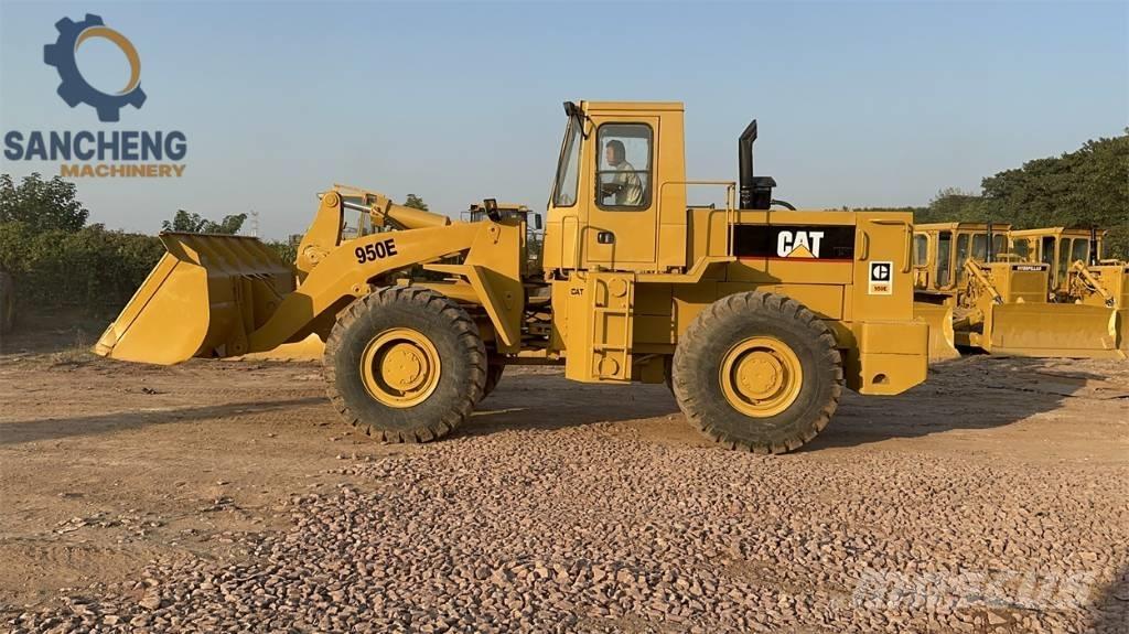 CAT 950E 輪胎式裝載機