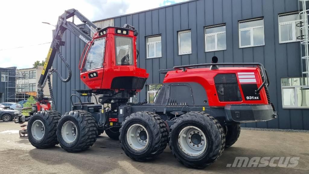 Komatsu 931 XC 收穫機