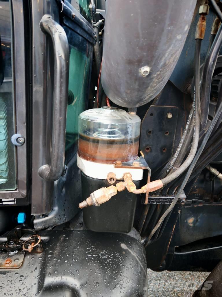 Valtra N 142 Versu 曳引機