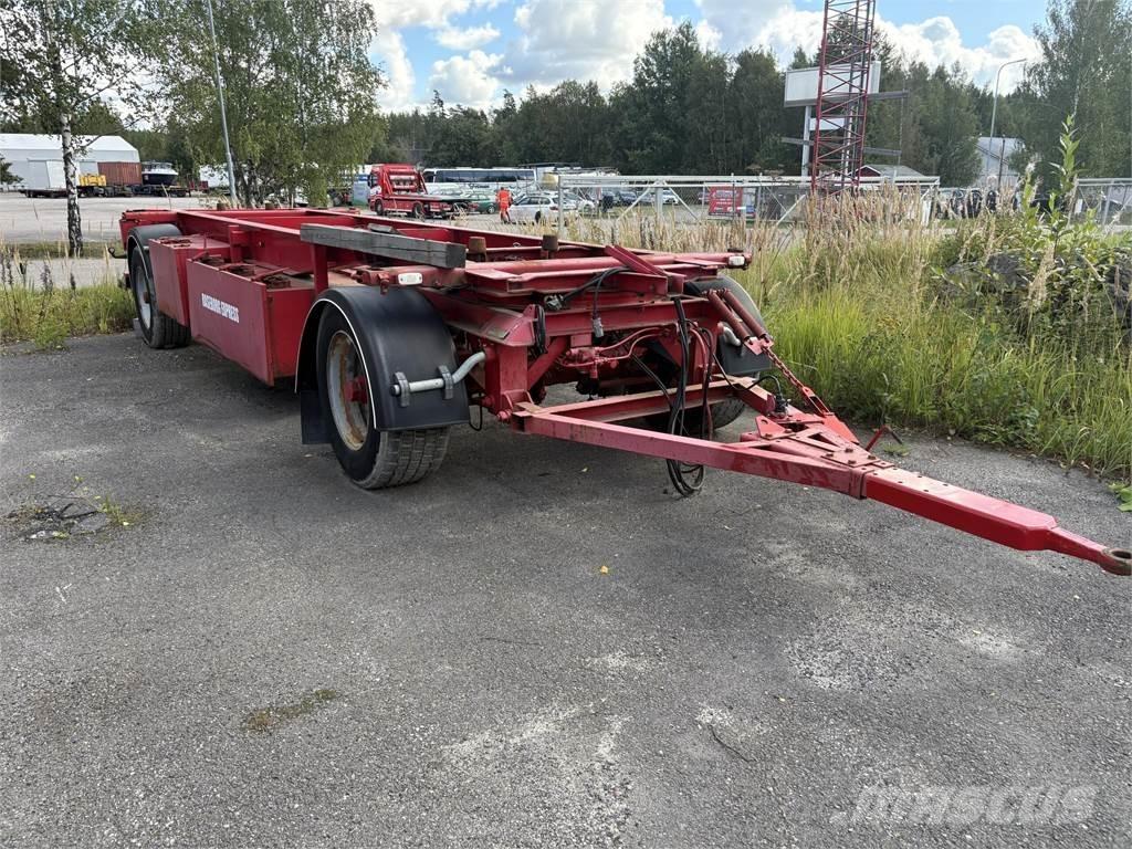 Krone konttikärry 貨櫃框架拖車