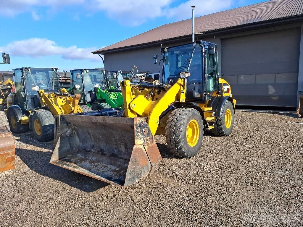 CAT 908M 輪胎式裝載機