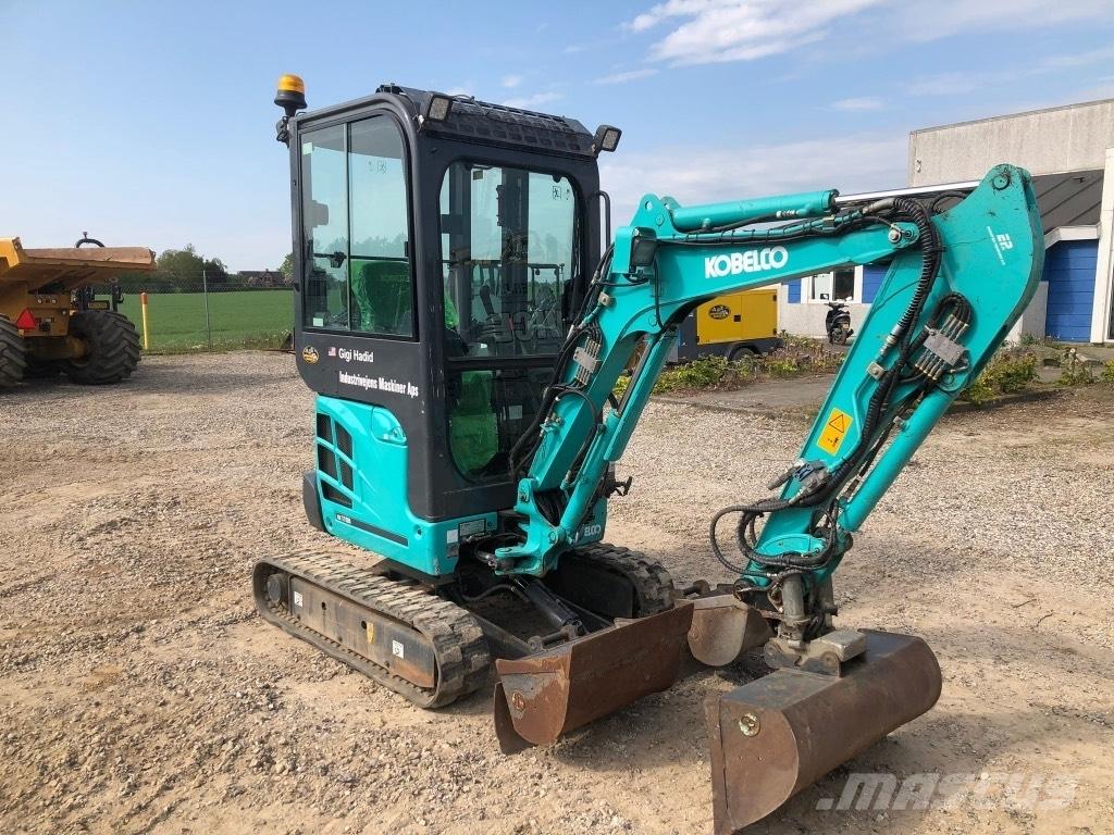 Kobelco SK 17 SR-5 小型挖土機/掘鑿機<7t(小型挖掘機)