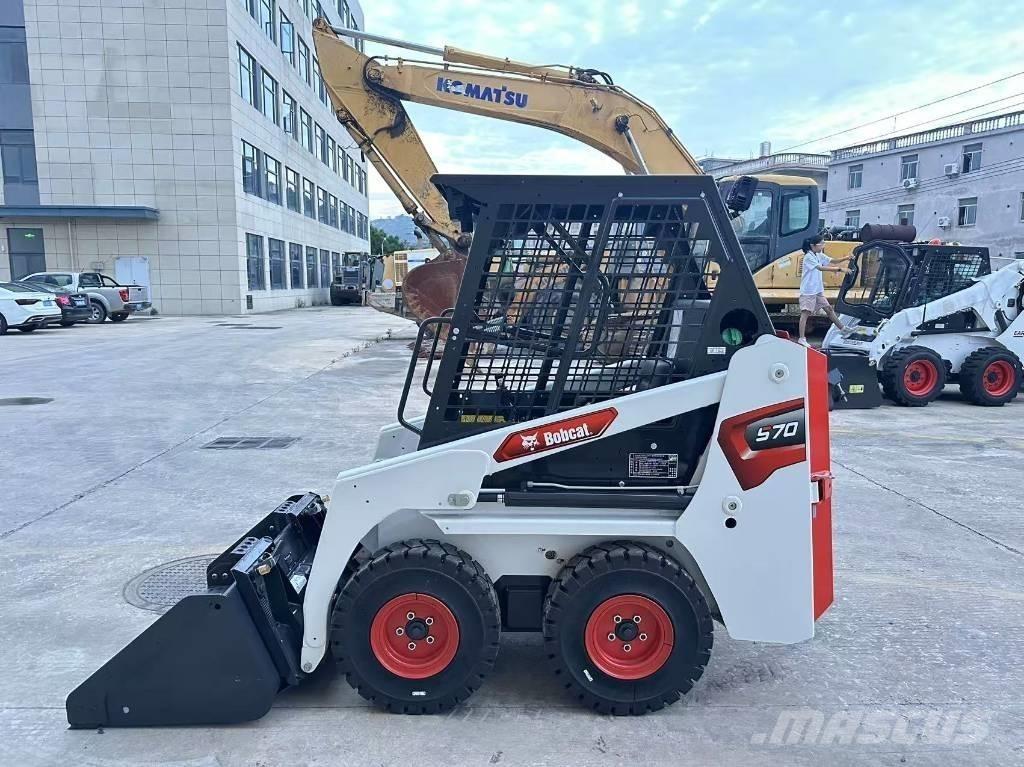 Bobcat S70 滑移轉向裝載機