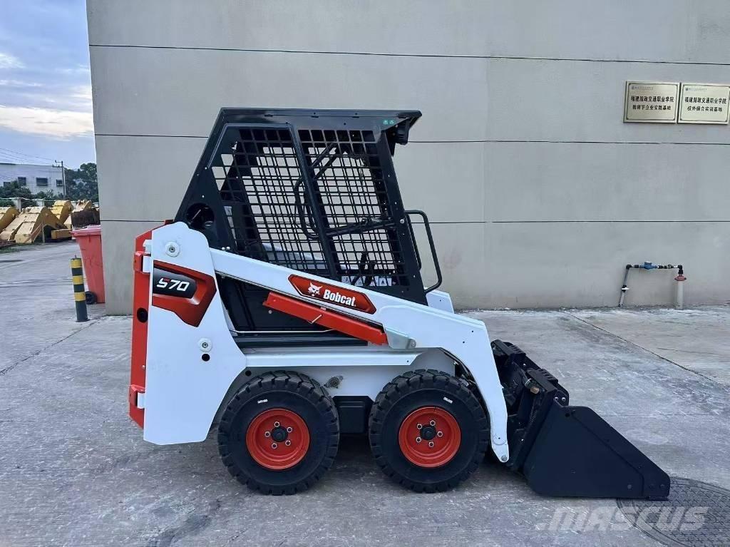Bobcat S70 滑移轉向裝載機