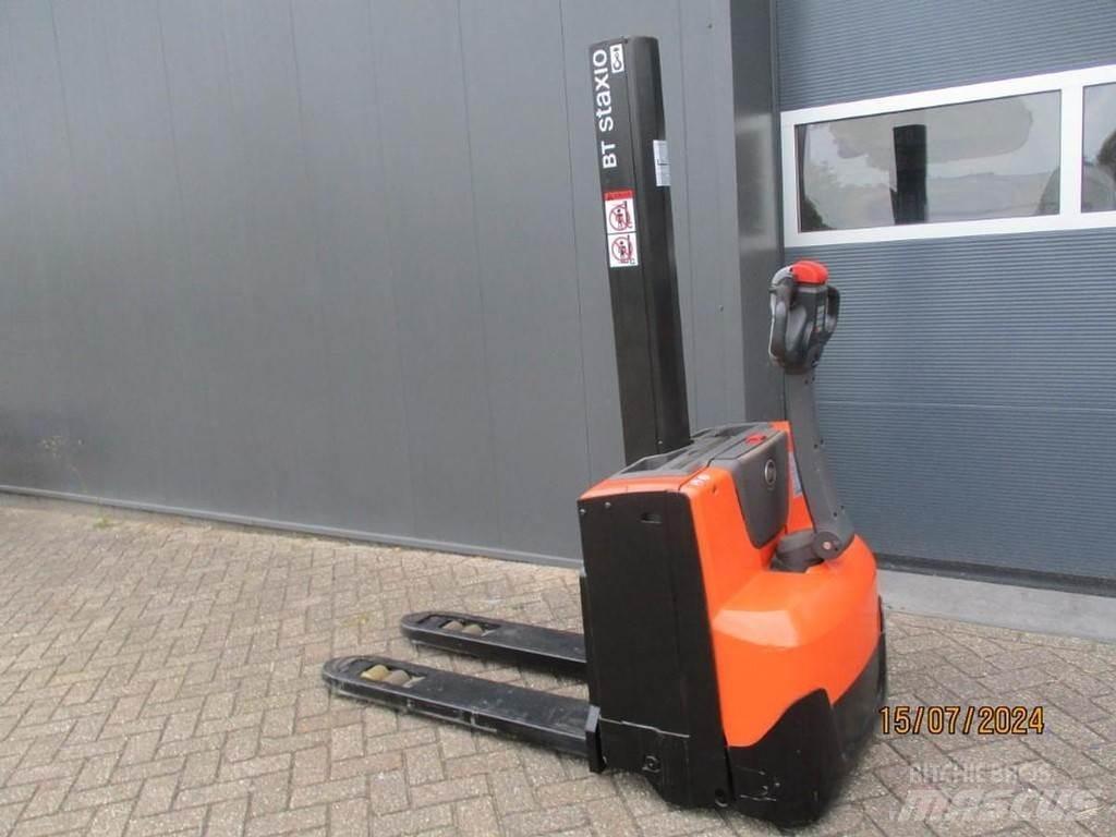 BT SWE 080L 行走控制式堆積機