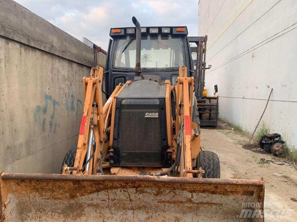 CASE 580 M 反鏟裝載機