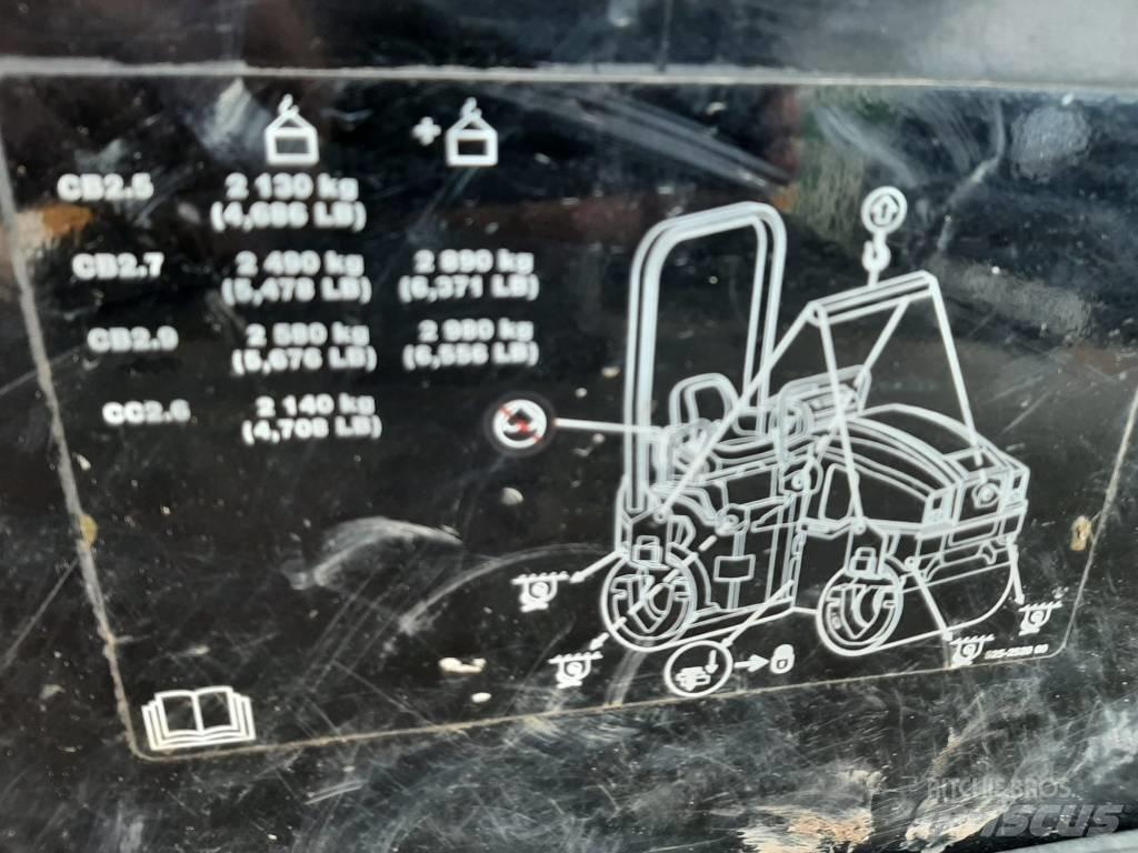 CAT CB 2.7 雙輪滾壓機
