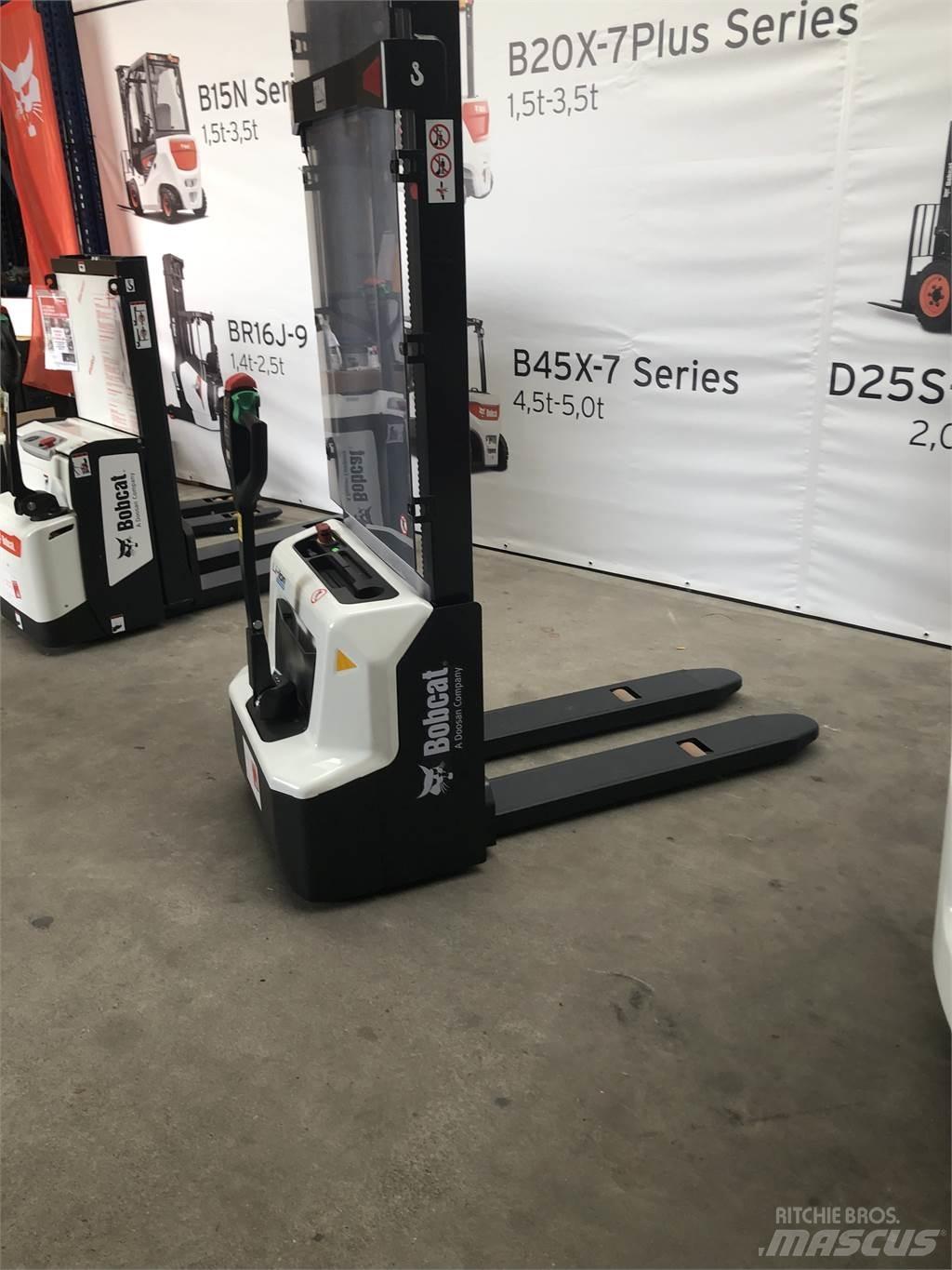 LSM LSM12N 行走控制式堆積機