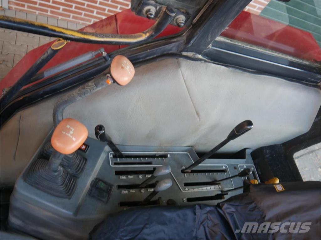 Case IH 4230 2wd 曳引機